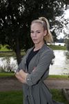 Eiland van Maurik 4 september 2017
Groepsfoto met Nicolette Kluijver en Dennis Weening met Marieke Elsinga, Anouk Hoogendijk, Roeland Fernhout, Niels Gomperts, Carolina Dijkhuizen, Henk Poort, Joelle Witschge, Richard Witschge, Shelly Sterk, Soundos El Ahmadi, Danny Froger, Kaj Gorgels, Nicole Buch en Brace. tijdens de persviewing van Expeditie Robinson 2017 op het Eiland van Maurik