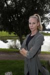 Eiland van Maurik 4 september 2017
Groepsfoto met Nicolette Kluijver en Dennis Weening met Marieke Elsinga, Anouk Hoogendijk, Roeland Fernhout, Niels Gomperts, Carolina Dijkhuizen, Henk Poort, Joelle Witschge, Richard Witschge, Shelly Sterk, Soundos El Ahmadi, Danny Froger, Kaj Gorgels, Nicole Buch en Brace. tijdens de persviewing van Expeditie Robinson 2017 op het Eiland van Maurik