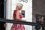 Amsterdam 3 september 2017  
Pamela Anderson vertrekt uit het Waldorf Astoria Hotel