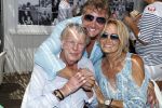 Saint Tropez 3 augustus 2017
Jan des Bouvrie viert zijn 75e verjaardag met familie en vrienden bij Tropezina. Jan met Rene en Natasja Froger