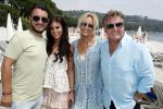 Saint Tropez 3 augustus 2017
Jan des Bouvrie viert zijn 75e verjaardag met familie en vrienden bij Tropezina. rene en Natasja Froger met zoon Danny en zijn vriendin