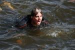 Amsterdam 3 september 2017  
ALS Cityswim in de amsterdamse grachten. Rene Froger wordt aangemoedigd door zijn vrouw Natasja