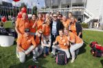 Amsterdam 3 september 2017  
ALS Cityswim in de amsterdamse grachten. Rene Froger wordt aangemoedigd door zijn vrouw Natasja