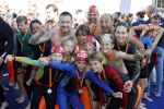 Amsterdam 3 september 2017  
ALS Cityswim in de amsterdamse grachten. Johnny de Mol jr en Rick Brandsteder zemmen met Ralph en Carlijn de Vies en hun kinderen  zoon Daniel en  hun dochter