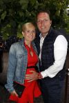 Hilversum 11 juli 2017
Premiere war of the planet of the apes in bioscoop Hilversum. Rob Geus met zijn zwangere vrouw