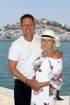 ibiza 24 juni 2017 
Rob Geus met zijn zwangere vrouw op vakantie op ibiza