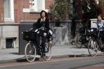 Amsterdam 7 september 2017 
Robine v d Meer met dochter op de fiets in amsterdam