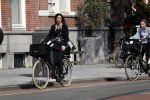 Amsterdam 7 september 2017 
Robine v d Meer met dochter op de fiets in amsterdam