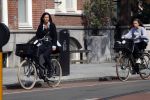 Amsterdam 7 september 2017 
Robine v d Meer met dochter op de fiets in amsterdam