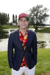 Eiland van Maurik 4 september 2017
Groepsfoto met Nicolette Kluijver en Dennis Weening met Marieke Elsinga, Anouk Hoogendijk, Roeland Fernhout, Niels Gomperts, Carolina Dijkhuizen, Henk Poort, Joelle Witschge, Richard Witschge, Shelly Sterk, Soundos El Ahmadi, Danny Froger, Kaj Gorgels, Nicole Buch en Brace. tijdens de persviewing van Expeditie Robinson 2017 op het Eiland van Maurik