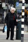 Amsterdam 28 juli 2017
Rudi Fuchs op straat in amsterdam.