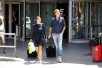 ibiza 27 juli 2017
Rutger castricum met zijn vrouw op het vliegveld van ibiza.