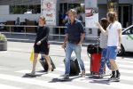 ibiza 27 juli 2017
Rutger castricum met zijn vrouw op het vliegveld van ibiza.