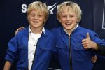 Apeldoorn 2 september 2017
Premiere Spaak in Omnisport . De hoofdrollen worden oa gespeeld door Tim Douwsma Aart Staartjes en Saskia Elise. Steven de Jong is de producent
Scott Huisman en Duke Huisman