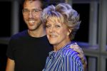 Hoorn 12 september 2017
Albert Verlinde en stage entertainment presenteren cast Annie MG Schmidt. Simone Kleinsma William Spaaij Marjolein TouwWim v d Driessche en Jeske v d Staak
De repetities waren in de schouwburg van Hoorn.