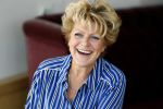 Hoorn 12 september 2017
Albert Verlinde en stage entertainment presenteren cast Annie MG Schmidt. Simone Kleinsma William Spaaij Marjolein TouwWim v d Driessche en Jeske v d Staak
De repetities waren in de schouwburg van Hoorn.