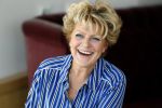 Hoorn 12 september 2017
Albert Verlinde en stage entertainment presenteren cast Annie MG Schmidt. Simone Kleinsma William Spaaij Marjolein TouwWim v d Driessche en Jeske v d Staak
De repetities waren in de schouwburg van Hoorn.