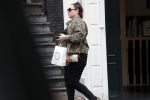 Amsterdam 1 augustus 2017
Trijntje Oosterhuis winkelend op de utrechtsestraat