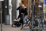 Amsterdam 1 september 2017
Wesly Bronkhorst met vriendin en haar dochter op de pc hooftstraat