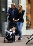 Amsterdam 1 september 2017
Wesly Bronkhorst met vriendin en haar dochter op de pc hooftstraat