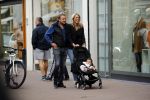 Amsterdam 1 september 2017
Wesly Bronkhorst met vriendin en haar dochter op de pc hooftstraat