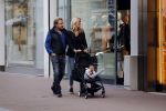 Amsterdam 1 september 2017
Wesly Bronkhorst met vriendin en haar dochter op de pc hooftstraat