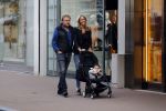 Amsterdam 1 september 2017
Wesly Bronkhorst met vriendin en haar dochter op de pc hooftstraat