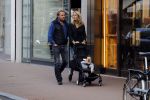 Amsterdam 1 september 2017
Wesly Bronkhorst met vriendin en haar dochter op de pc hooftstraat