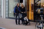 Amsterdam 1 september 2017
Wesly Bronkhorst met vriendin en haar dochter op de pc hooftstraat
