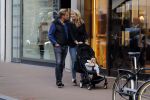 Amsterdam 1 september 2017
Wesly Bronkhorst met vriendin en haar dochter op de pc hooftstraat