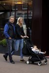 Amsterdam 1 september 2017
Wesly Bronkhorst met vriendin en haar dochter op de pc hooftstraat