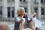 Amsterdam 6 augustus 2017 
Willeke Alberti en Candy Dulfer treden op ter afsluiting van de Gay parade op de dam.