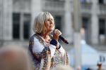 Amsterdam 6 augustus 2017 
Willeke Alberti en Candy Dulfer treden op ter afsluiting van de Gay parade op de dam.