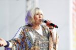 Amsterdam 6 augustus 2017 
Willeke Alberti en Candy Dulfer treden op ter afsluiting van de Gay parade op de dam.
