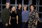 Hoorn 12 september 2017
Albert Verlinde en stage entertainment presenteren cast Annie MG Schmidt. Simone Kleinsma William Spaaij Marjolein TouwWim v d Driessche en Jeske v d Staak
De repetities waren in de schouwburg van Hoorn.