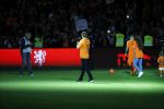 Amsterdam 6 mei 2018
Nederland-Peru 2-1 . Afscheidswedstrijd Wesley Sneijder . Zijn vrouw Yolanthe Sneijder Cabau en zoons Jessey en Xess Xava zijn natuurlijk aanwezig. Andre Hazes zong voor Wesley