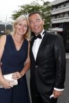 Hilversum 3 september 2018
Telegraaf voetballer van het jaar in studio 21. Arnoud Zuiderdorp met vrouw