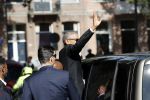 Amsterdam 29 september 2018
Barrack Obama verlaat het amstel hotel . Hij had ongeveer 10 man beveiliging bij zich.