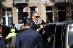 Amsterdam 29 september 2018
Barrack Obama verlaat het amstel hotel . Hij had ongeveer 10 man beveiliging bij zich.
