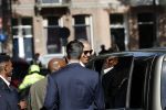 Amsterdam 29 september 2018
Barrack Obama verlaat het amstel hotel . Hij had ongeveer 10 man beveiliging bij zich.
