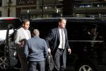 Amsterdam 29 september 2018
Barrack Obama verlaat het amstel hotel . Hij had ongeveer 10 man beveiliging bij zich.