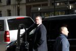 Amsterdam 29 september 2018
Barrack Obama verlaat het amstel hotel . Hij had ongeveer 10 man beveiliging bij zich.
