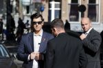 Amsterdam 29 september 2018
Barrack Obama verlaat het amstel hotel . Hij had ongeveer 10 man beveiliging bij zich.