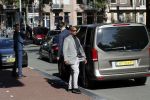 Amsterdam 29 september 2018
Barrack Obama verlaat het amstel hotel . Hij had ongeveer 10 man beveiliging bij zich.