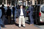 Amsterdam 29 september 2018
Barrack Obama verlaat het amstel hotel . Hij had ongeveer 10 man beveiliging bij zich.