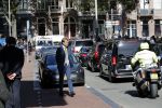 Amsterdam 29 september 2018
Barrack Obama verlaat het amstel hotel . Hij had ongeveer 10 man beveiliging bij zich.