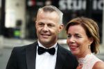 Hilversum 3 september 2018
Telegraaf voetballer van het jaar in studio 21. Bjorn Kuipers met zijn vrouw