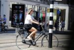 Amsterdam 3 augustus 2018
Chantal Janzen op de fiets.