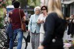 Amsterdam 1 september 2018
Christine Kroonenberg doet met haar moeder boodschappen in Amsterdam zuid.