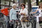 Amsterdam 1 september 2018
Christine Kroonenberg doet met haar moeder boodschappen in Amsterdam zuid.